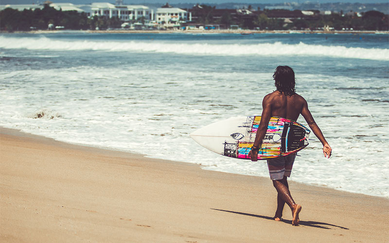 sight-seeing-54_0004_men-girls-are-surfing